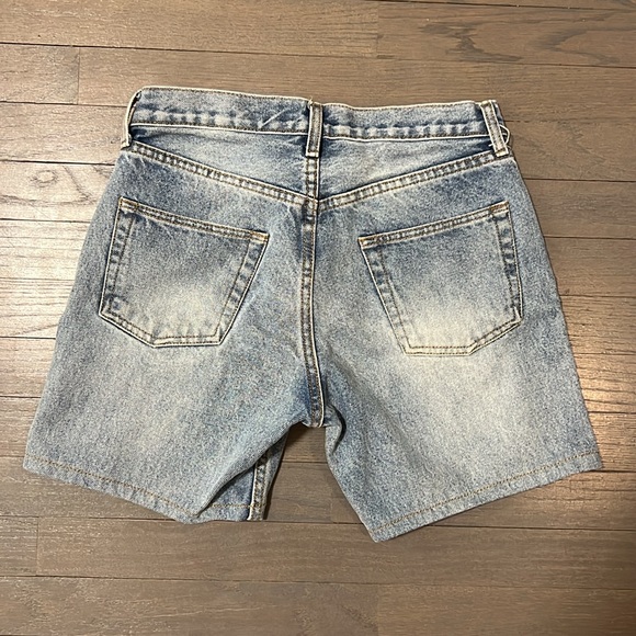 Brandy Melville Denim Shorts - Picture 2 of 4